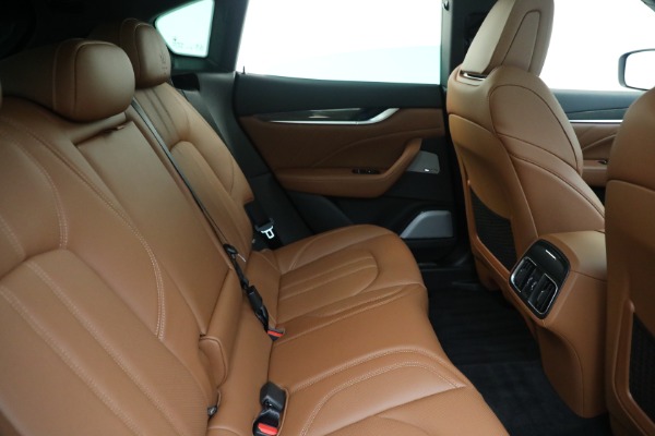 New 2021 Maserati Levante S GranSport for sale $112,799 at Alfa Romeo of Westport in Westport CT 06880 25