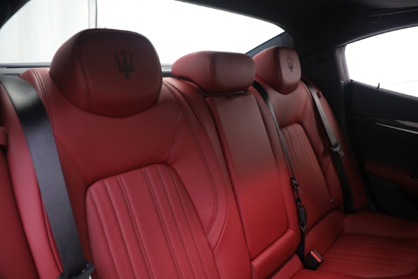 New 2021 Maserati Ghibli SQ4 GranLusso for sale Sold at Alfa Romeo of Westport in Westport CT 06880 24