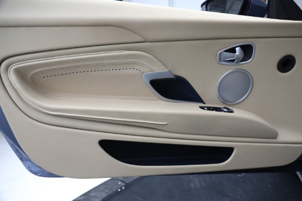 Used 2018 Aston Martin DB11 V12 for sale $164,990 at Alfa Romeo of Westport in Westport CT 06880 18