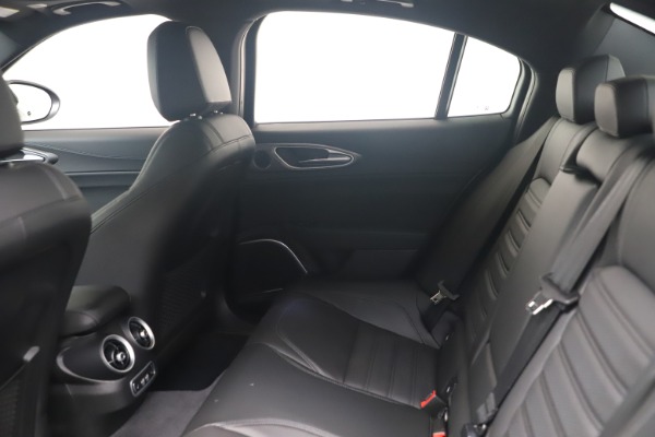 New 2022 Alfa Romeo Giulia Veloce for sale Sold at Alfa Romeo of Westport in Westport CT 06880 16