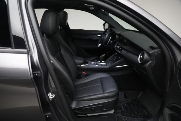 Used 2022 Alfa Romeo Stelvio Sprint for sale $29,900 at Alfa Romeo of Westport in Westport CT 06880 12