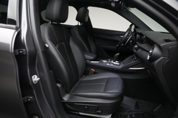 Used 2022 Alfa Romeo Stelvio Sprint for sale $29,900 at Alfa Romeo of Westport in Westport CT 06880 13
