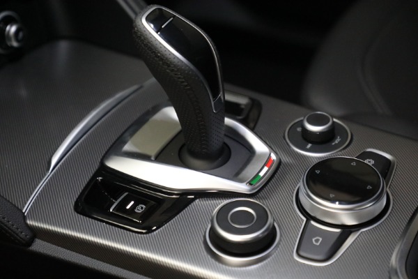 New 2022 Alfa Romeo Stelvio Veloce for sale Sold at Alfa Romeo of Westport in Westport CT 06880 18