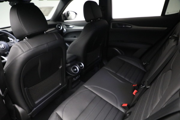 New 2022 Alfa Romeo Stelvio Veloce for sale Sold at Alfa Romeo of Westport in Westport CT 06880 22