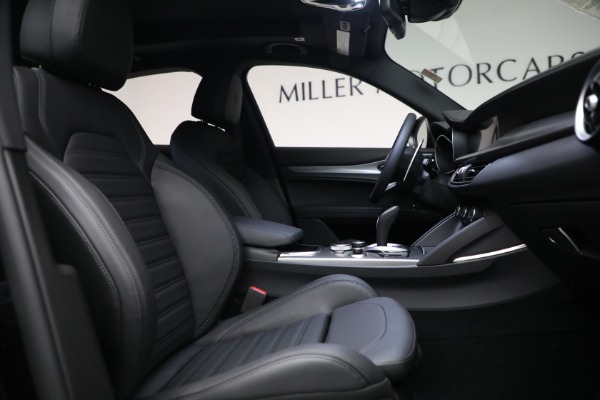 New 2022 Alfa Romeo Stelvio Veloce for sale Sold at Alfa Romeo of Westport in Westport CT 06880 27