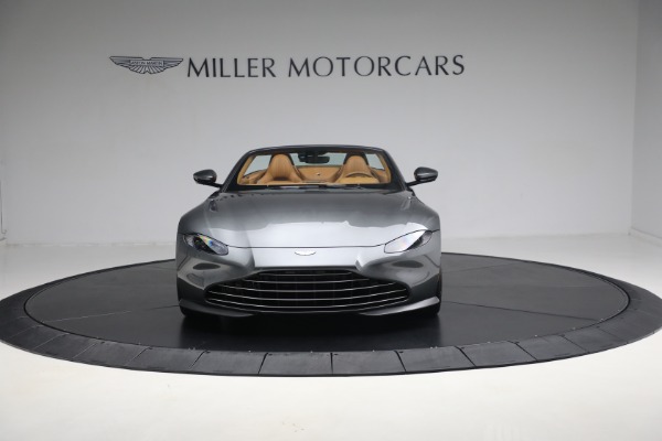 New 2021 Aston Martin Vantage Roadster for sale $174,586 at Alfa Romeo of Westport in Westport CT 06880 11
