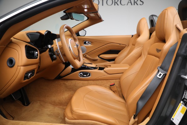 Used 2021 Aston Martin Vantage Roadster for sale Sold at Alfa Romeo of Westport in Westport CT 06880 25