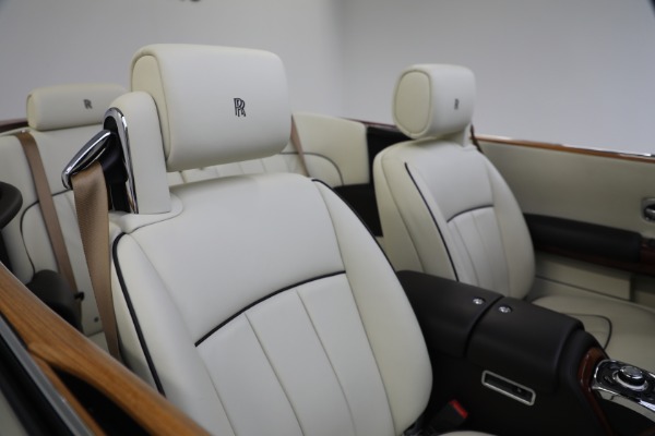 Used 2015 Rolls-Royce Phantom Drophead Coupe for sale Sold at Alfa Romeo of Westport in Westport CT 06880 26