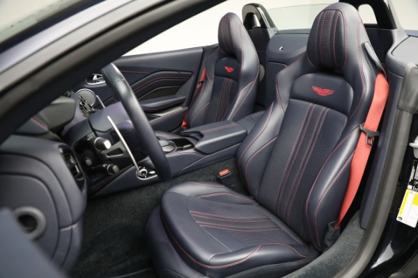 Used 2021 Aston Martin Vantage Roadster for sale $174,900 at Alfa Romeo of Westport in Westport CT 06880 21