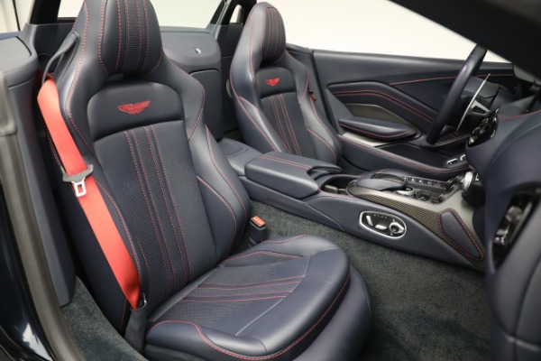 Used 2021 Aston Martin Vantage Roadster for sale $174,900 at Alfa Romeo of Westport in Westport CT 06880 26