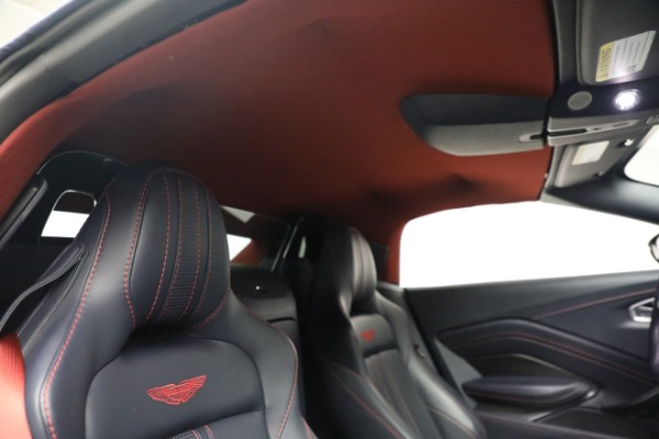 Used 2021 Aston Martin Vantage Roadster for sale $174,900 at Alfa Romeo of Westport in Westport CT 06880 27