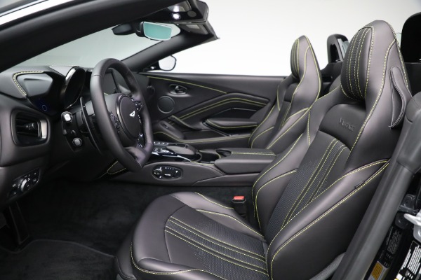 New 2021 Aston Martin Vantage Roadster for sale $192,386 at Alfa Romeo of Westport in Westport CT 06880 19