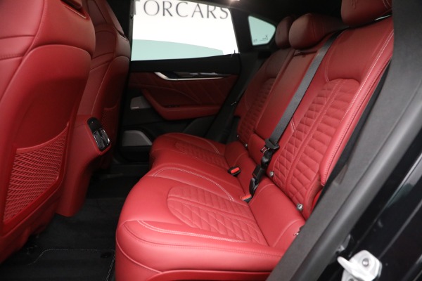 New 2022 Maserati Levante Trofeo for sale $155,045 at Alfa Romeo of Westport in Westport CT 06880 23