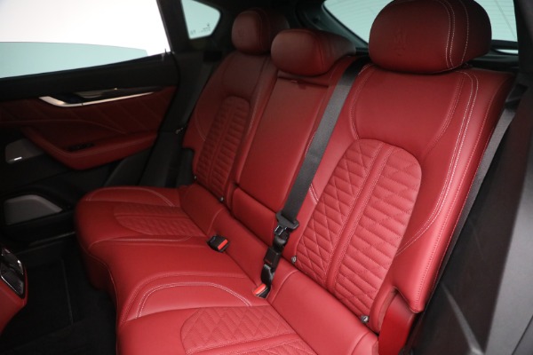 New 2022 Maserati Levante Trofeo for sale $155,045 at Alfa Romeo of Westport in Westport CT 06880 24