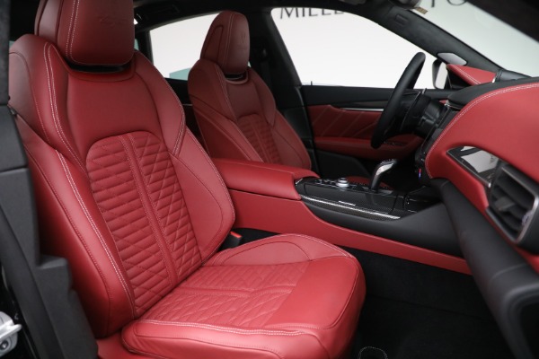 New 2022 Maserati Levante Trofeo for sale $155,045 at Alfa Romeo of Westport in Westport CT 06880 28
