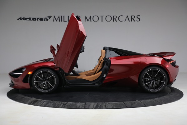 New 2022 McLaren 720S Spider for sale $382,090 at Alfa Romeo of Westport in Westport CT 06880 15