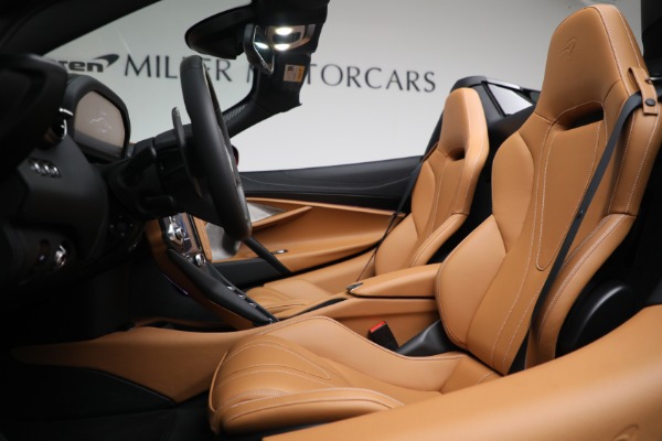 New 2022 McLaren 720S Spider for sale $382,090 at Alfa Romeo of Westport in Westport CT 06880 21