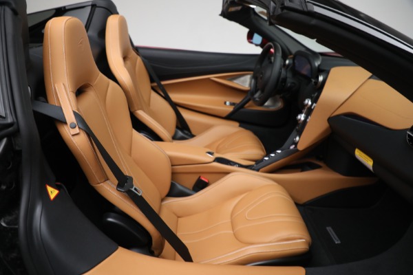 New 2022 McLaren 720S Spider for sale $382,090 at Alfa Romeo of Westport in Westport CT 06880 26