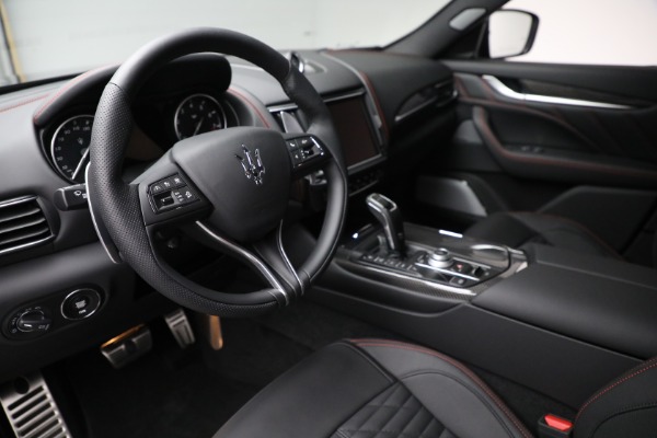 Used 2022 Maserati Levante Modena GTS for sale $117,900 at Alfa Romeo of Westport in Westport CT 06880 13