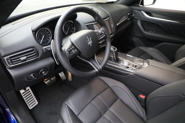 New 2022 Maserati Levante Modena for sale $108,475 at Alfa Romeo of Westport in Westport CT 06880 13