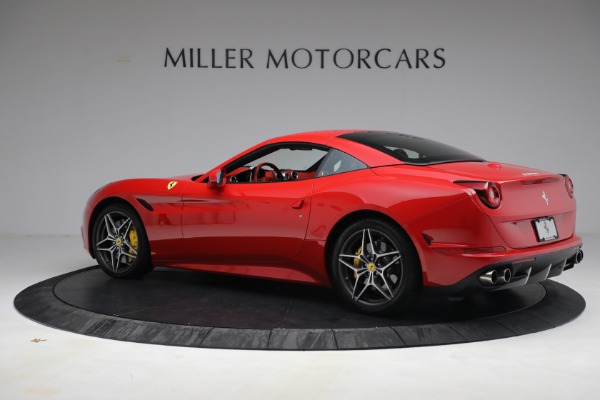 Used 2017 Ferrari California T for sale $184,900 at Alfa Romeo of Westport in Westport CT 06880 16