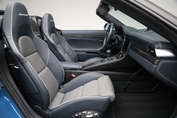 Used 2019 Porsche 911 Speedster for sale Sold at Alfa Romeo of Westport in Westport CT 06880 25
