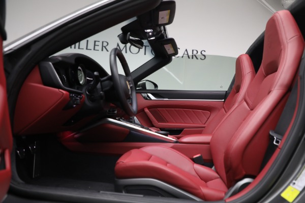 Used 2021 Porsche 911 Targa 4S for sale Sold at Alfa Romeo of Westport in Westport CT 06880 21