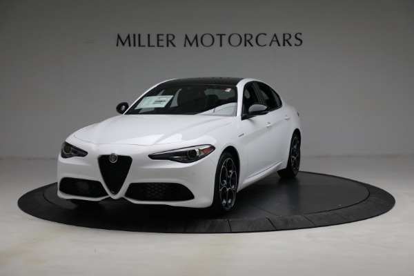 New 2022 Alfa Romeo Giulia Veloce for sale $54,985 at Alfa Romeo of Westport in Westport CT 06880 1
