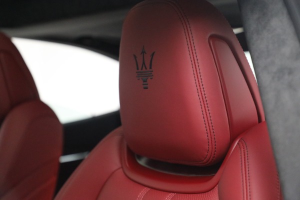 New 2022 Maserati Ghibli Modena Q4 for sale $99,755 at Alfa Romeo of Westport in Westport CT 06880 15