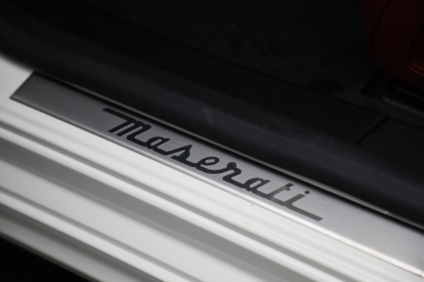 New 2022 Maserati Ghibli Modena Q4 for sale $99,755 at Alfa Romeo of Westport in Westport CT 06880 18