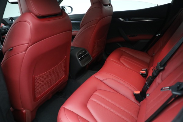 New 2022 Maserati Ghibli Modena Q4 for sale $99,755 at Alfa Romeo of Westport in Westport CT 06880 20