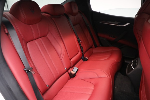 New 2022 Maserati Ghibli Modena Q4 for sale $99,755 at Alfa Romeo of Westport in Westport CT 06880 22