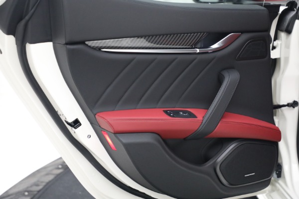 New 2022 Maserati Ghibli Modena Q4 for sale $99,755 at Alfa Romeo of Westport in Westport CT 06880 24