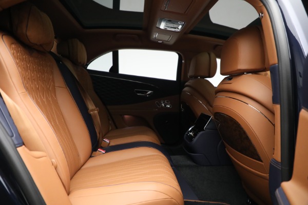 Used 2022 Bentley Flying Spur W12 for sale $299,900 at Alfa Romeo of Westport in Westport CT 06880 27