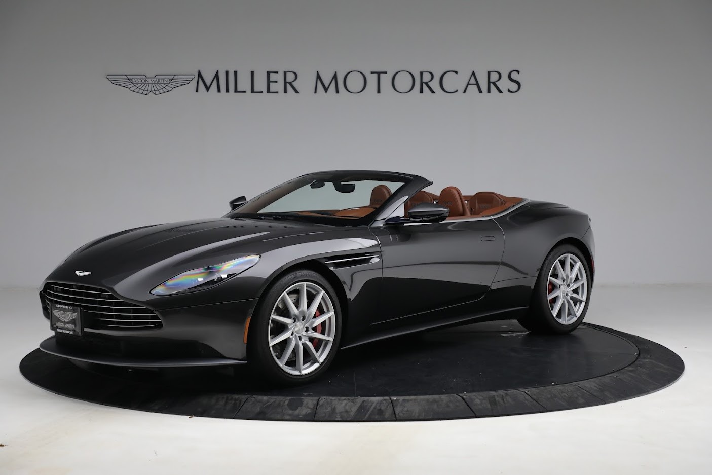 Used 2019 Aston Martin DB11 Volante for sale $182,990 at Alfa Romeo of Westport in Westport CT 06880 1