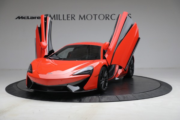 Used 2017 McLaren 570S for sale Call for price at Alfa Romeo of Westport in Westport CT 06880 14