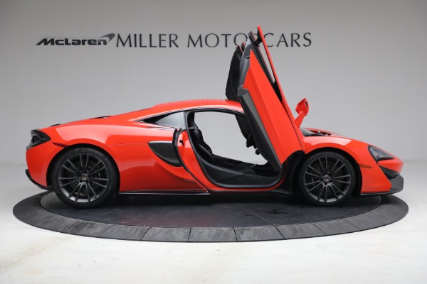 Used 2017 McLaren 570S for sale Call for price at Alfa Romeo of Westport in Westport CT 06880 22