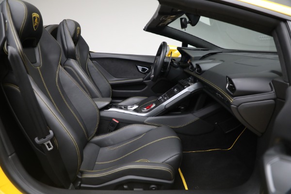 Used 2017 Lamborghini Huracan LP 580-2 Spyder for sale Sold at Alfa Romeo of Westport in Westport CT 06880 25