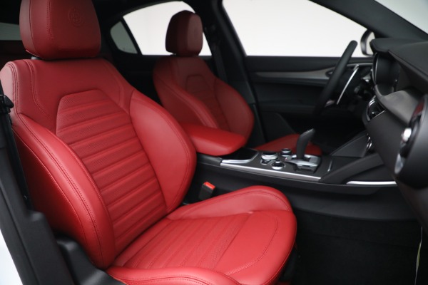New 2022 Alfa Romeo Stelvio Veloce for sale Sold at Alfa Romeo of Westport in Westport CT 06880 21