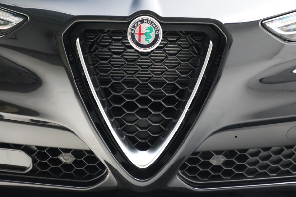 New 2022 Alfa Romeo Stelvio Ti for sale Sold at Alfa Romeo of Westport in Westport CT 06880 27