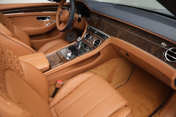Used 2022 Bentley Continental GT V8 for sale $259,900 at Alfa Romeo of Westport in Westport CT 06880 28