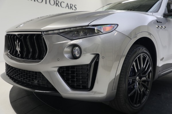 New 2022 Maserati Levante Modena for sale $88,900 at Alfa Romeo of Westport in Westport CT 06880 11