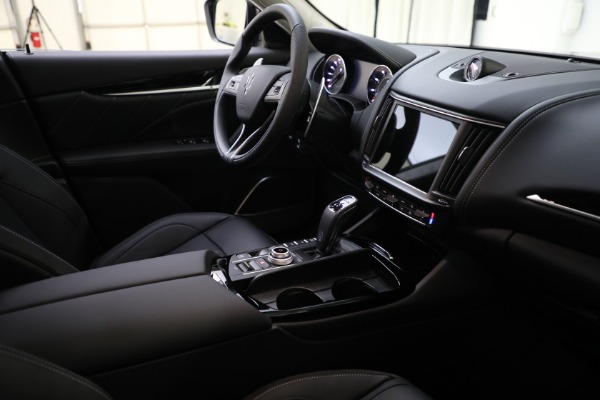New 2022 Maserati Levante Modena for sale $88,900 at Alfa Romeo of Westport in Westport CT 06880 15