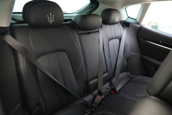 New 2022 Maserati Levante Modena for sale $107,306 at Alfa Romeo of Westport in Westport CT 06880 18