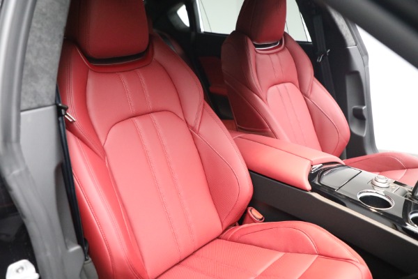 New 2022 Maserati Quattroporte Modena Q4 for sale Call for price at Alfa Romeo of Westport in Westport CT 06880 17