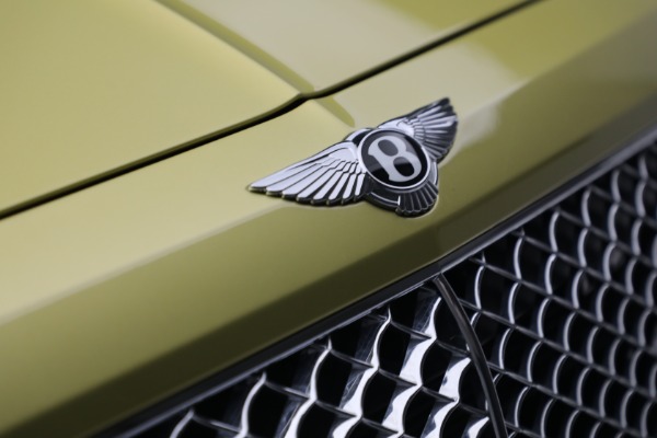 Used 2018 Bentley Bentayga W12 Signature for sale Sold at Alfa Romeo of Westport in Westport CT 06880 13