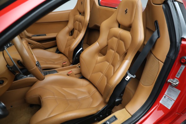 Used 2013 Ferrari 458 Spider for sale $269,900 at Alfa Romeo of Westport in Westport CT 06880 23