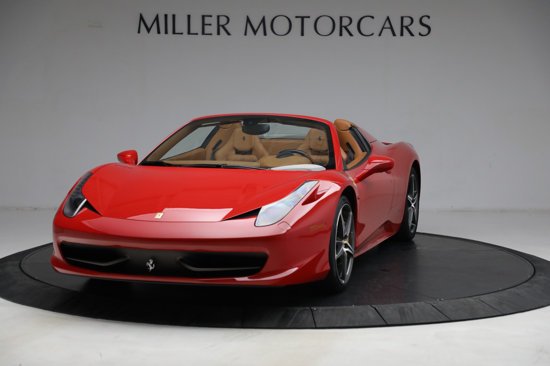 Used 2013 Ferrari 458 Spider for sale $269,900 at Alfa Romeo of Westport in Westport CT 06880 1