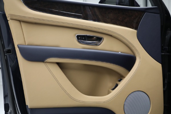New 2022 Bentley Bentayga V8 for sale Call for price at Alfa Romeo of Westport in Westport CT 06880 17