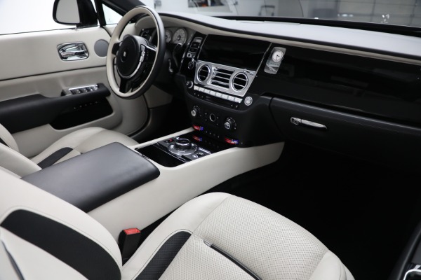 Used 2018 Rolls-Royce Dawn for sale Sold at Alfa Romeo of Westport in Westport CT 06880 13